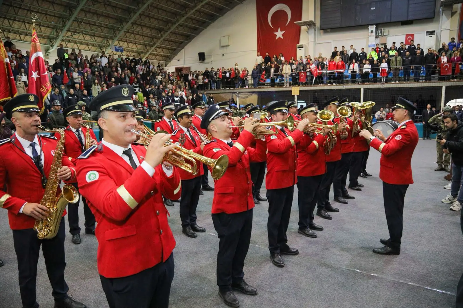 CUMHURİYET COŞKUSU EDİRNE’DE ÇOCUKLARIN NEŞESİYLE BÜYÜDÜ galeri görseli